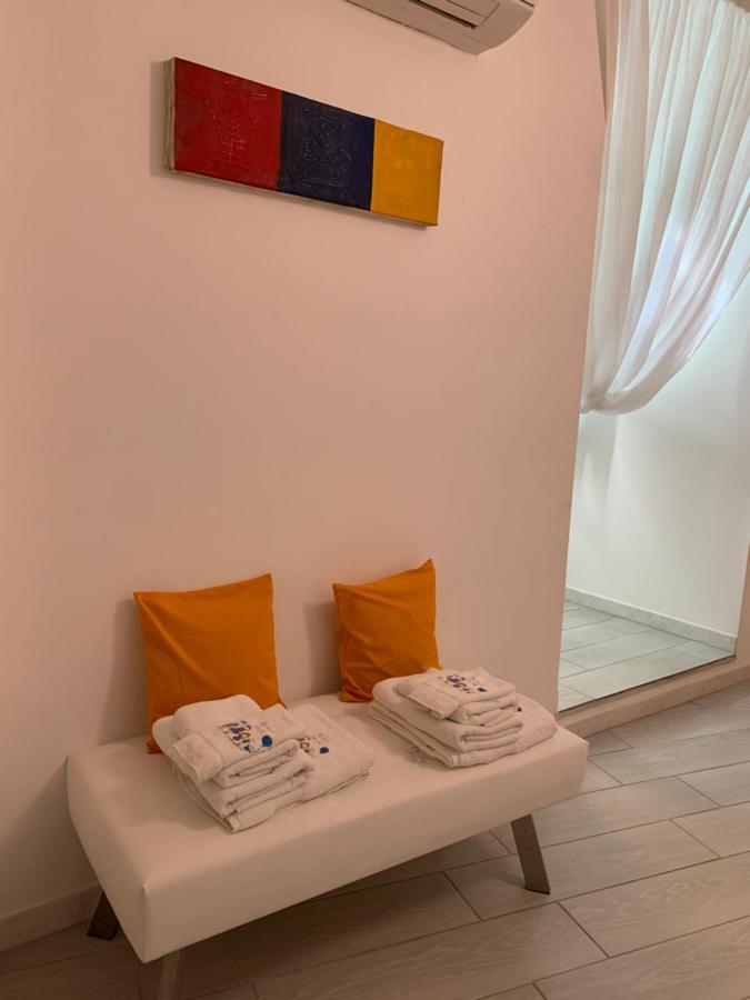 Hauber House Apartment เนเปิลส์ ภายนอก รูปภาพ