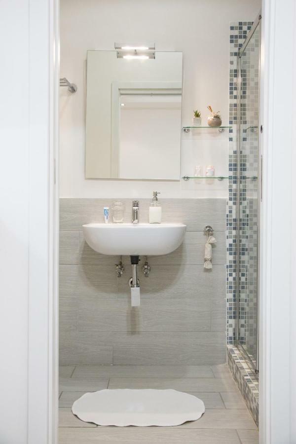 Hauber House Apartment เนเปิลส์ ภายนอก รูปภาพ