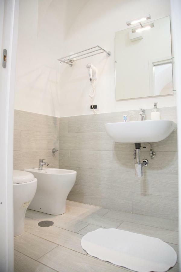 Hauber House Apartment เนเปิลส์ ภายนอก รูปภาพ